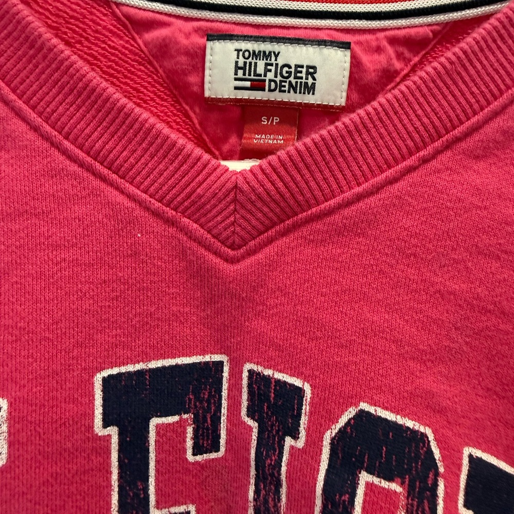 Tommy Hilfiger V-Neck Cropped Sweatshirt Size Small - Picture 5 of 7